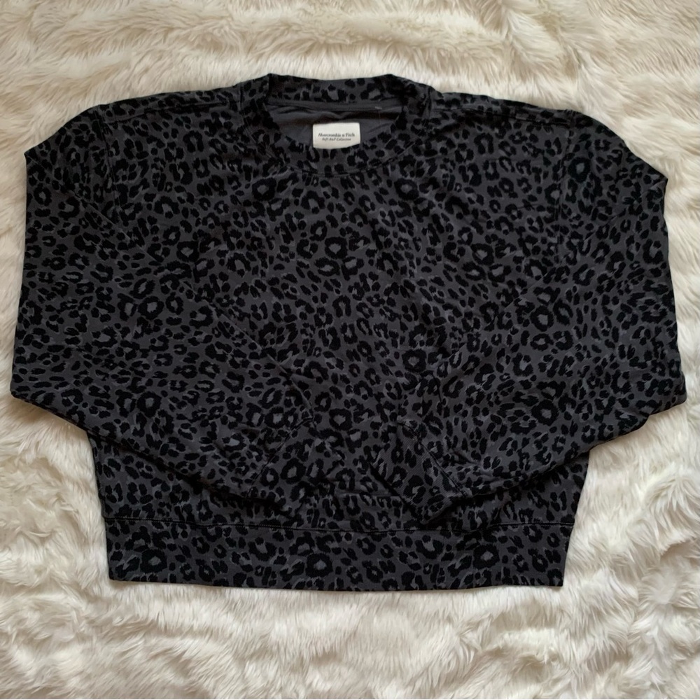 Abercrombie & Fitch SoftAF Flex Terry Crew Sweatshirt in Black Animal Print